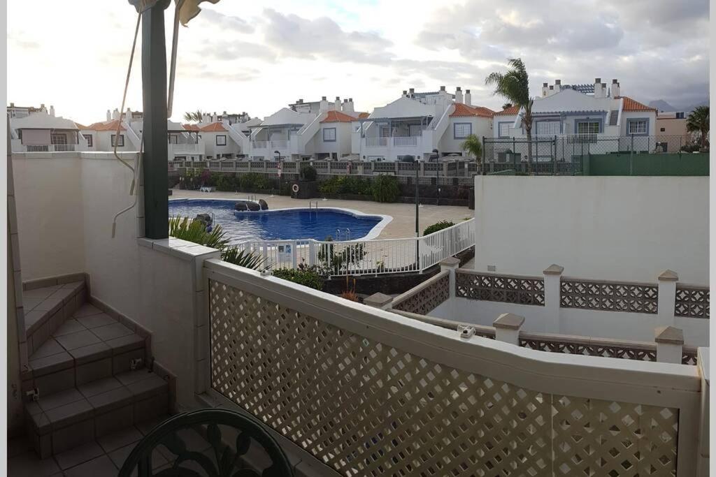 Private Apartment With Roof Terrace Arona  Eksteriør billede